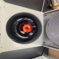 Eppendorf 5424 Centrifuge image 0